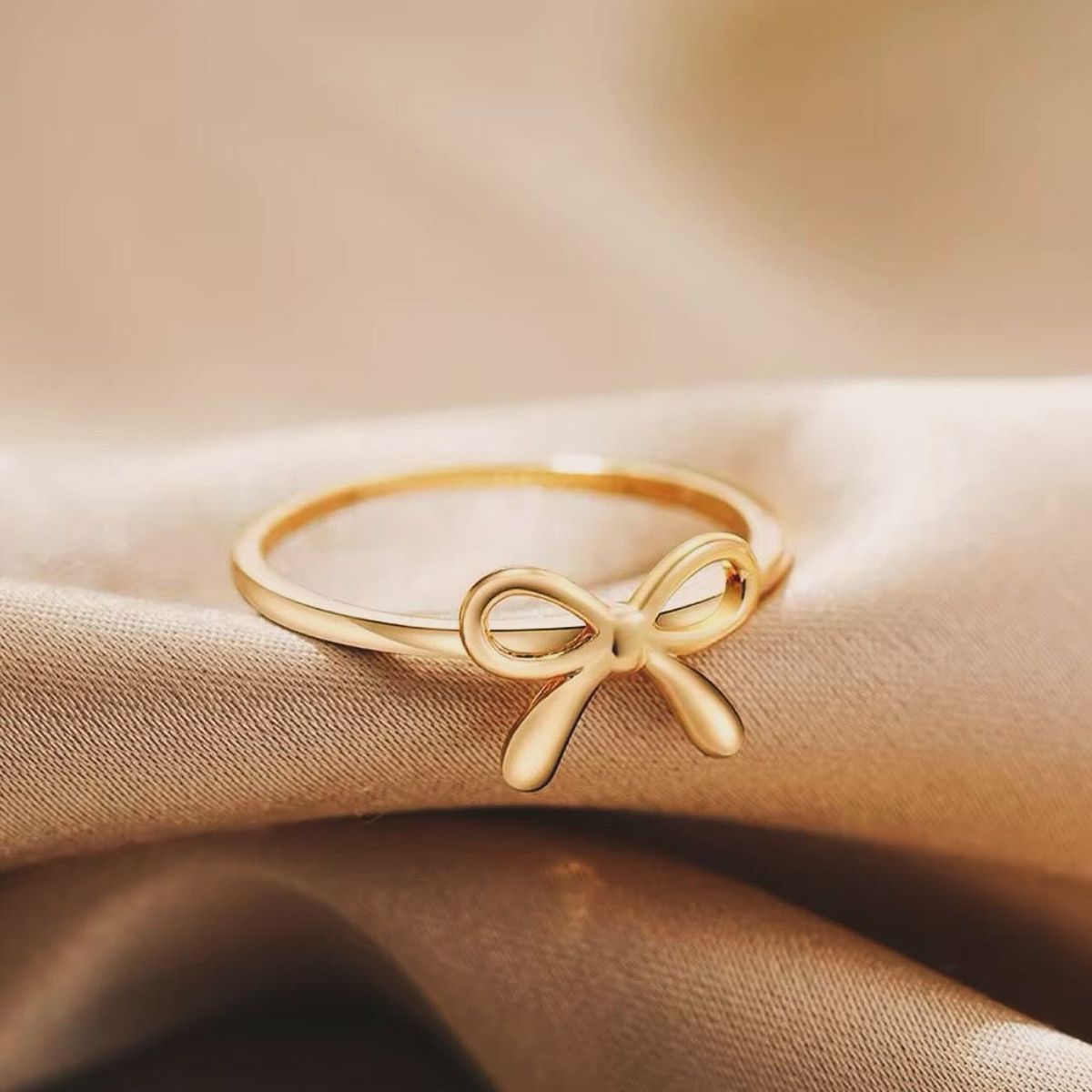 Elegant Bow Knot Gold Ring
